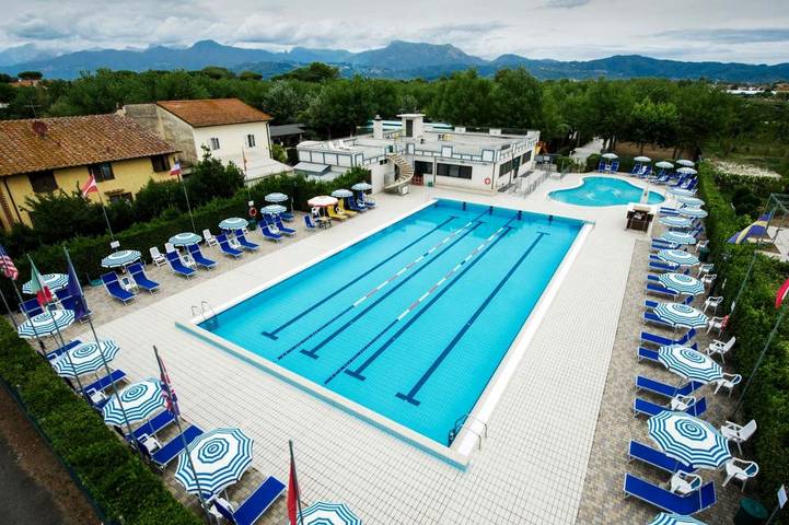 Camping für 4 Personen, mit Pool in Viareggio