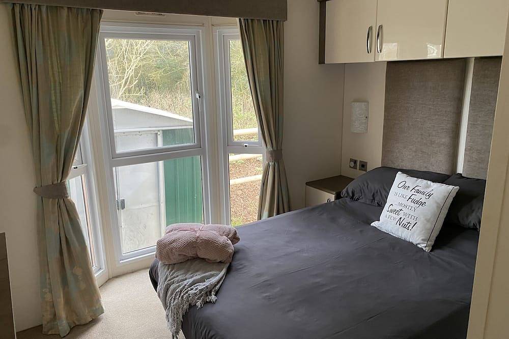 Pokerdot 1 Getaway- The perfect place to Stay, Play and Getaway.. in Mersea Island, Colchester