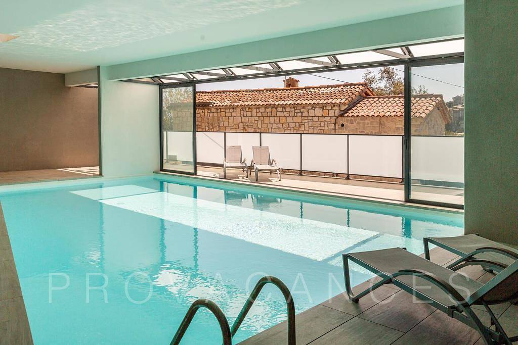 Ganze Ferienwohnung, Ferienwohnung mit Pool und Aussicht bei Èze in Èze, Nizza und Umgebung