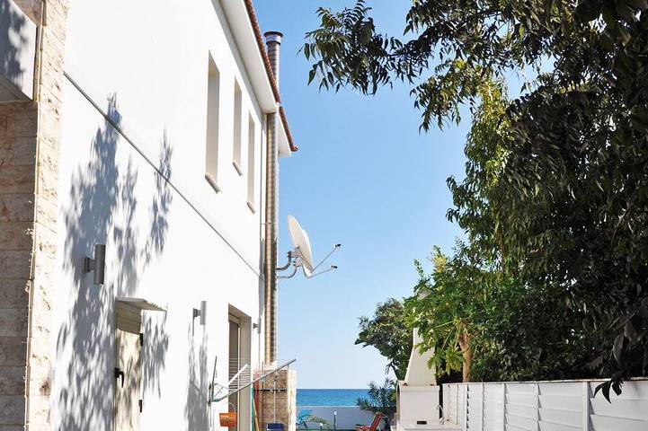 Villa for 6 people, with garden and balcony in Larnaca District