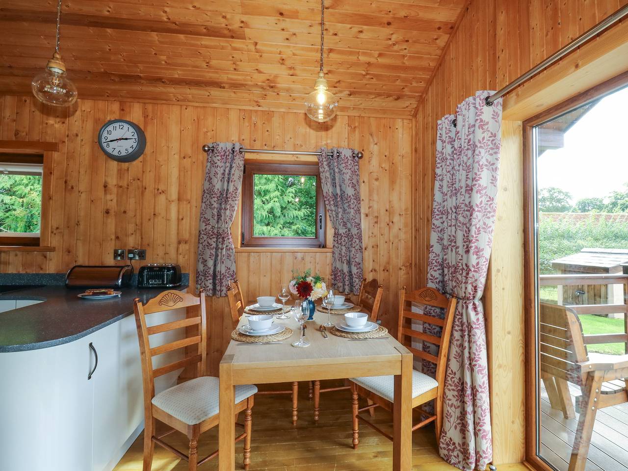 Barn Shelley Lodge in Down St Mary, Devon