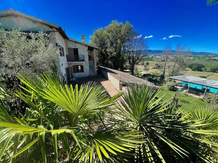Villa per 24 persone, con terrazza e piscina nonché panorama e giardino, con animali domestici - 1
