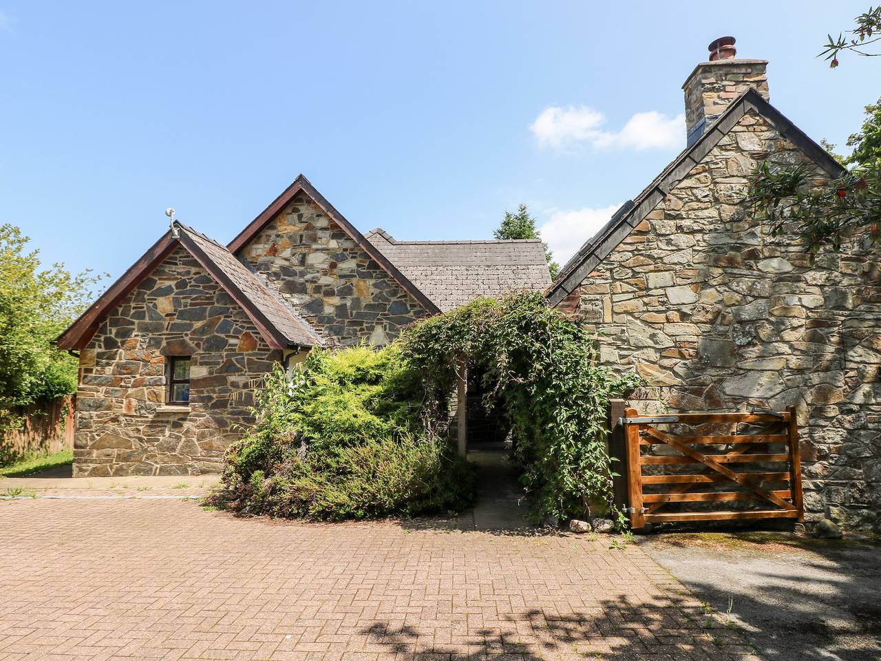Banc Y Capel in Newport (Pembrokeshire), Pembrokeshire