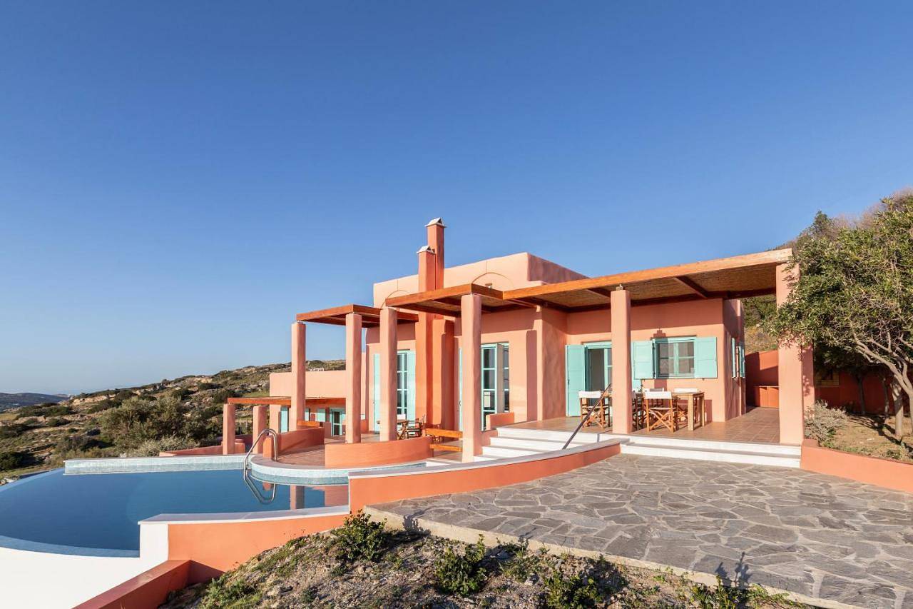 Villa with Private Pool in Episkopio, Syros
