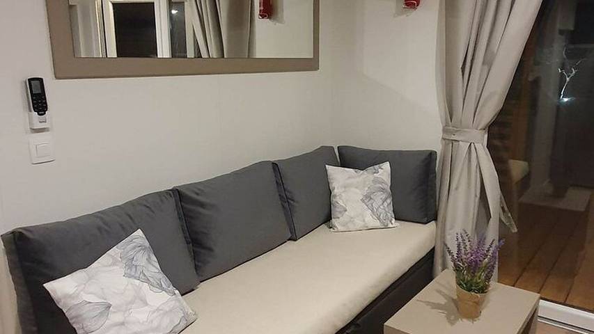 Camping für 6 Personen, mit Terrasse und Pool in Medulin - 3