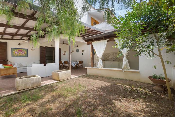 Villino Pepe Rosa by Barbarhouse in Torre dell'Orso, Melendugno