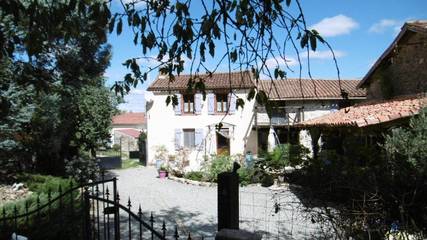 Cottage pour 2 personnes, avec jardin et vue à Rancon