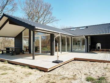 Ferienhaus für 8 Personen, mit Terrasse und Garten in Dänemark