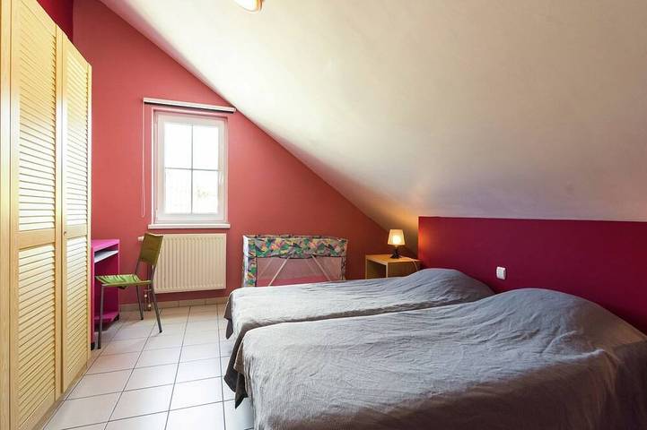 Location de vacances pour 32 personnes, avec jacuzzi et jardin ainsi que sauna et terrasse à Léglise - 4