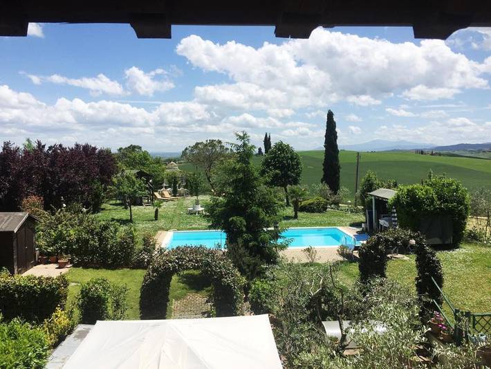 Apartamento de vacaciones para 4 personas, con vistas además de piscina y jardín - 1