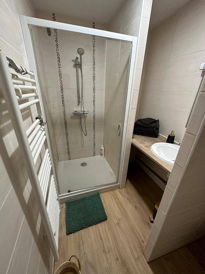 Appartement entier, Appartement T2 avec Grande Terasse in Saint-Donat-sur-l'Herbasse, Région de Valence