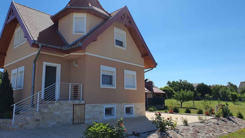 Ferienhaus für 8 Personen, mit Garten und Balkon in Siofok - 3