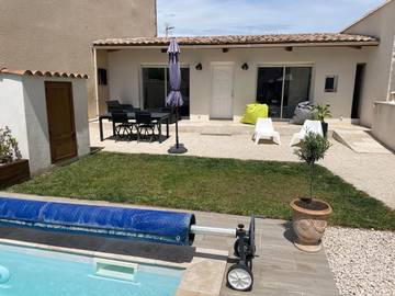 Gîte pour 2 personnes, avec piscine et terrasse à Sainte-Cécile-les-Vignes