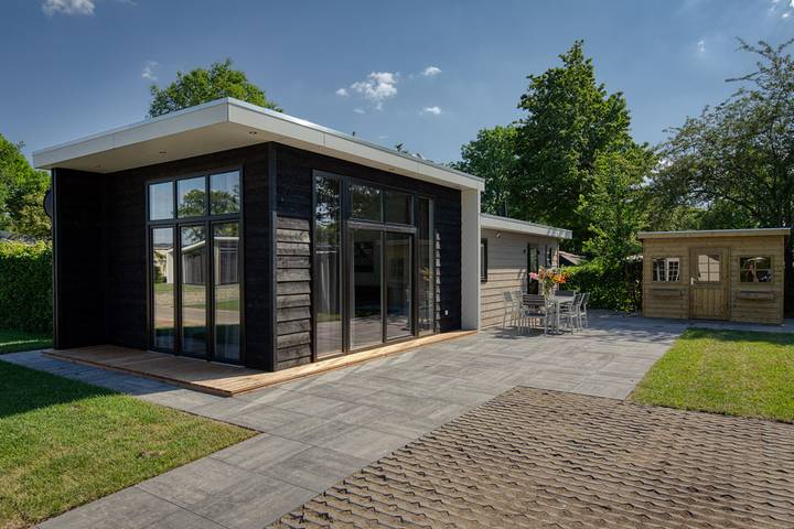 Ferienhaus für 5 Personen, mit Balkon/Terrasse und Terrasse sowie Garten in Zevenaar