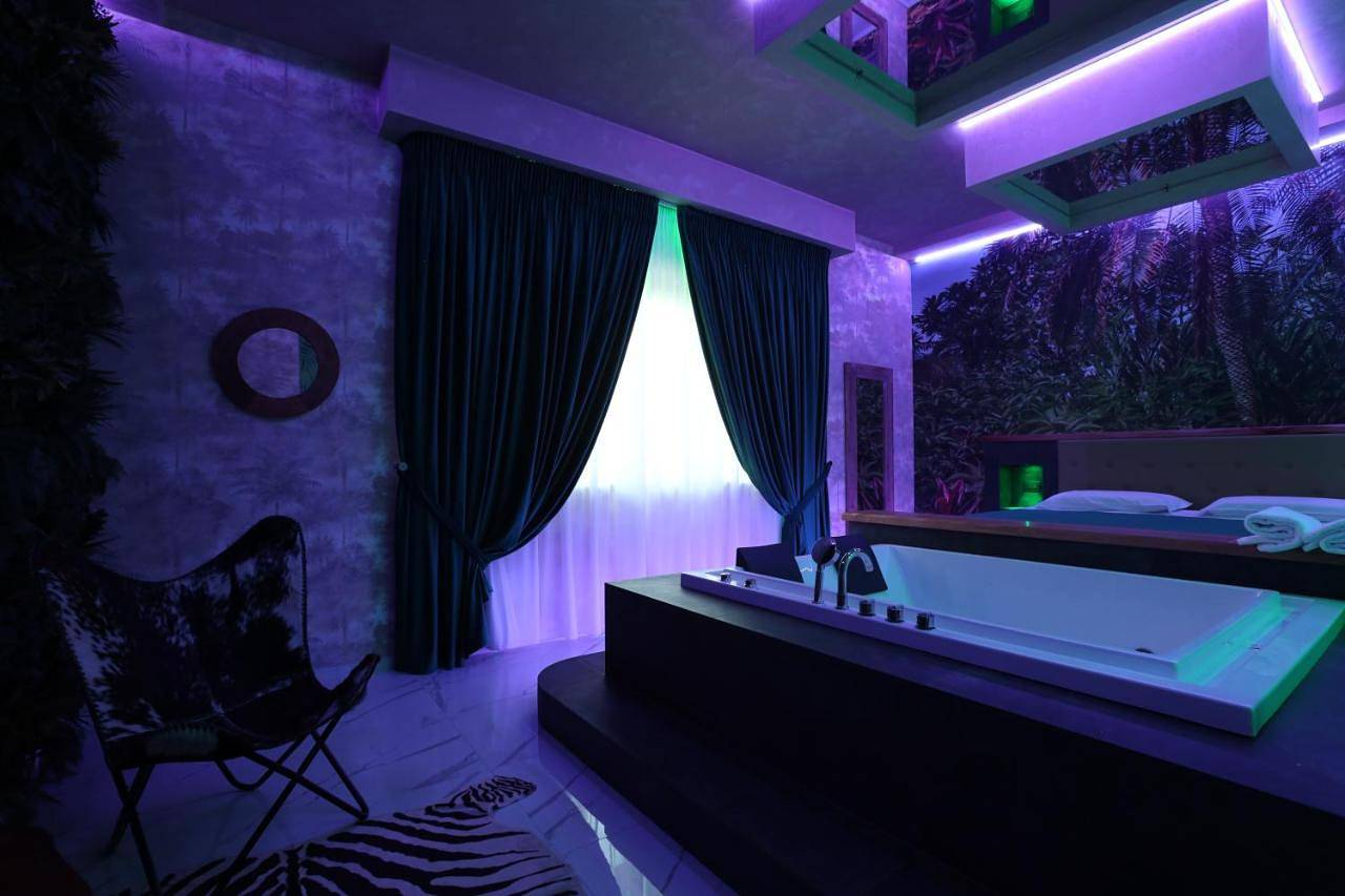 Suite with Spa Bath in Eboli, Provincia di Salerno