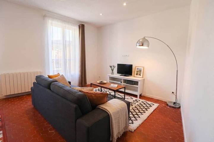Apartamento entero, Cozy 2 Bedroom Duplex – City Centre in Manosque, Parque natural regional del Luberon