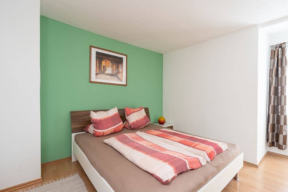 Ganze Wohnung, Ferienwohnung mit Bergblick in Piesendorf, Pinzgau