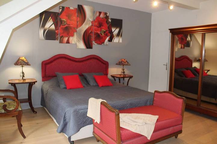 Location de vacances pour 12 personnes, avec jardin et jacuzzi, animaux acceptés à Mauron - 2