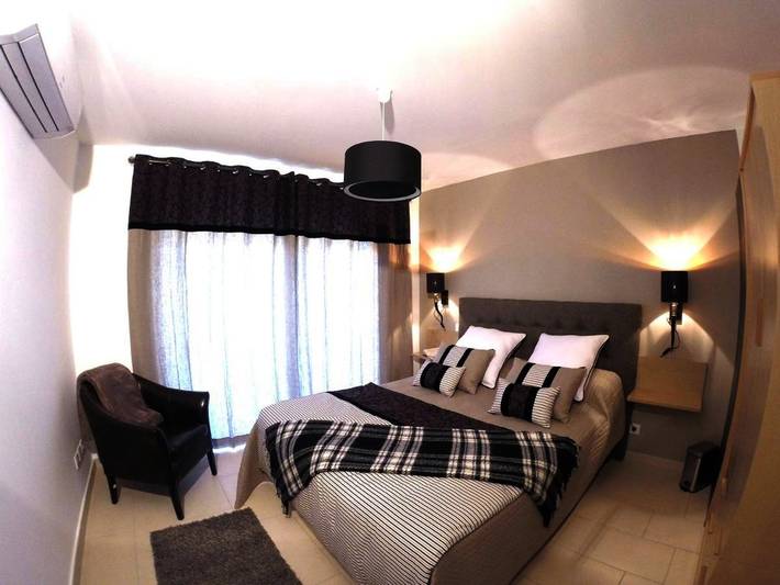 Location de vacances pour 7 personnes, avec balcon et vue, adapté aux familles dans Office De Tourisme De L Ile Rousse - 3