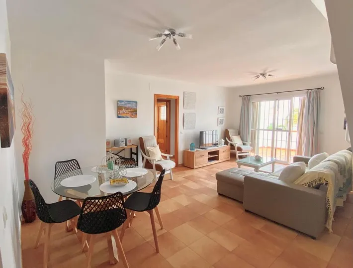 Apartamento de vacaciones para 5 personas, con balcón y vistas - 1