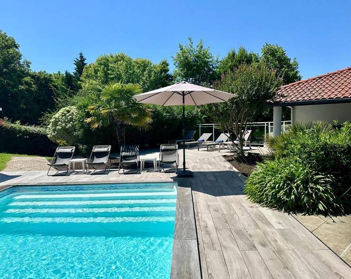 Location de vacances pour 14 personnes, avec jardin ainsi que vue et piscine à Saint-Pierre-d'Irube - 4