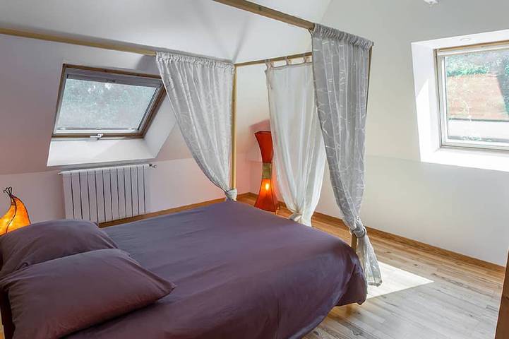 Location de vacances pour 12 personnes, avec piscine et jardin à Saint-Usuge - 4