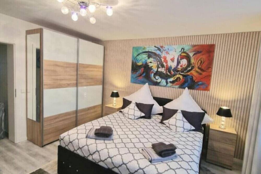 Ganze Wohnung, Family freundliche geräumige Design-Wohnung mit Balkon im Zentrum - Apolonialiving in Karlsruhe, Rheinebene