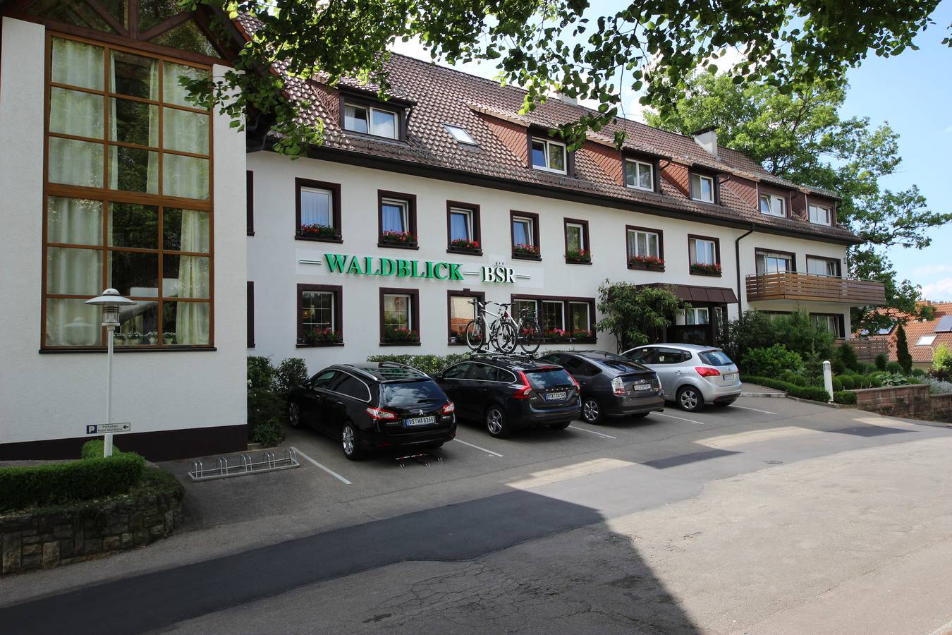 Hotel-Restaurant Waldblick-Bsr - Doppelzimmer Kompakt, Modern mit Balkon/Terrasse, 1 Doppelbett oder 2 Einzelbette in Donaueschingen, Central Black Forest