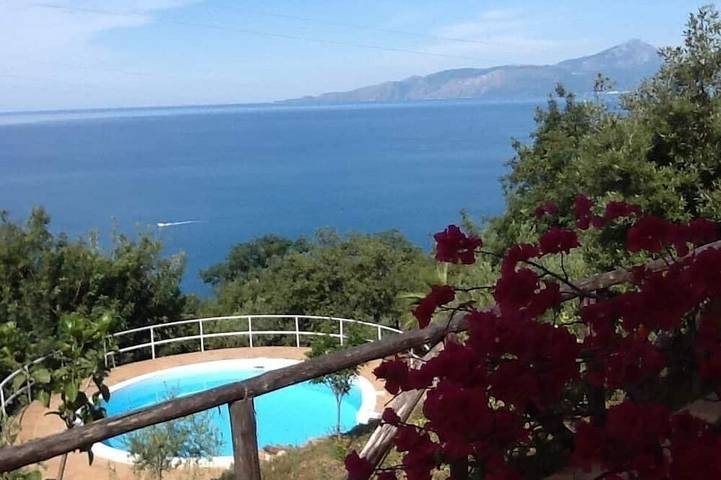 Petite maison située au calme, piscine et vue sur la mer/Le Golfe de Policastro in Maratea, Province de Potenza
