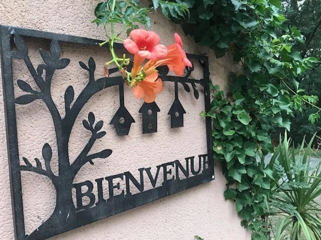 B&B Les Muscades in Saint-Étienne-du-Grès, Région d'Arles