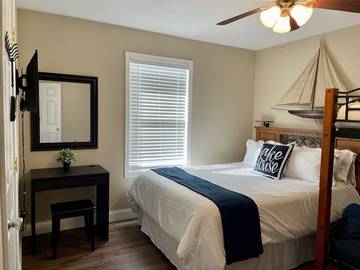 Lake House for 9 Guests in Norris Lake, Tennessee, Picture 4