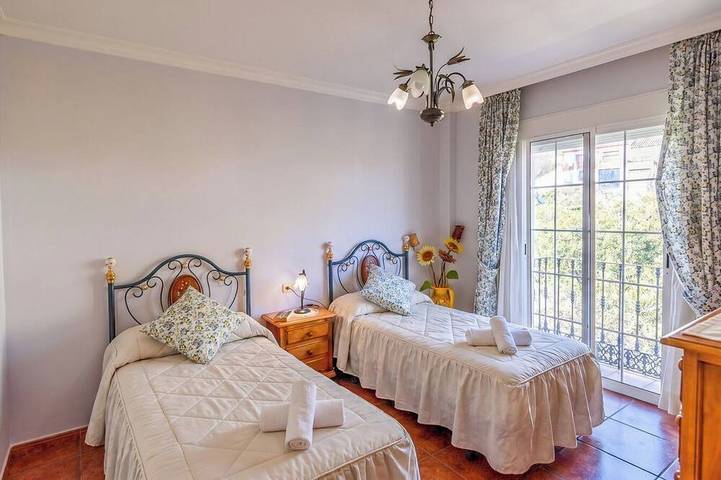 Location de vacances pour 10 personnes, avec Terrasse et Jardin à Casarabonela - 3