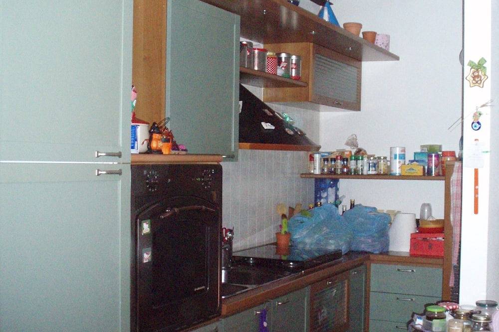 Entire apartment, Studio apartment with loft a stone's throw from the city center in Gorizia, Carso