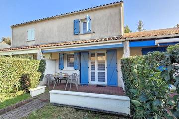 Gîte pour 4 personnes, avec piscine dans Plage Suzac