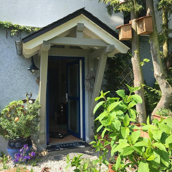 Ferienwohnung für 2 Personen, mit Terrasse und Garten sowie Ausblick in Dill