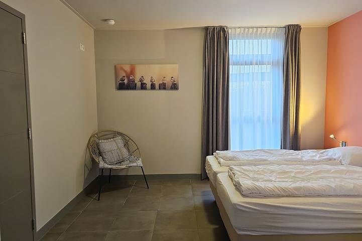 Ferienhaus für 8 Personen, mit Garten in Serooskerke - 2