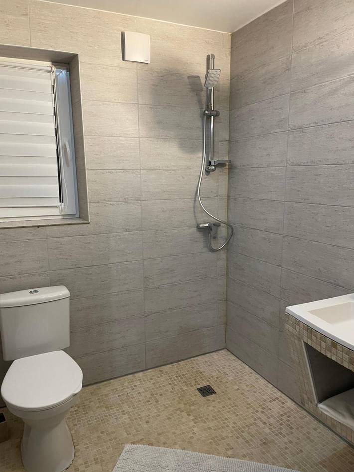 Casa vacanze 'Tout Confort' con terrazza privata, Wi-Fi e aria condizionata in Fabrègues, Costa mediterranea (Francia)