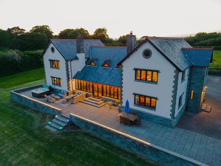 Holiday rental for 12 people, with Hot tub and Garden in Clovelly