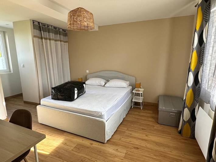 Gîte pour 9 personnes, avec jardin à Hèches - 3