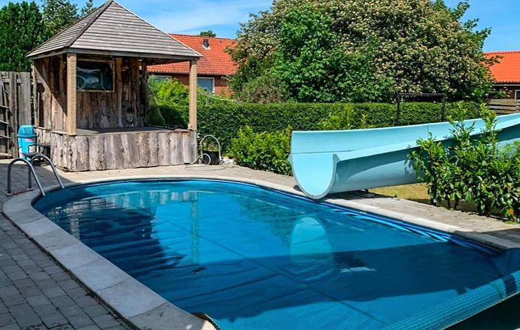 Ferienhaus für 10 Personen, mit Garten in Bredebro