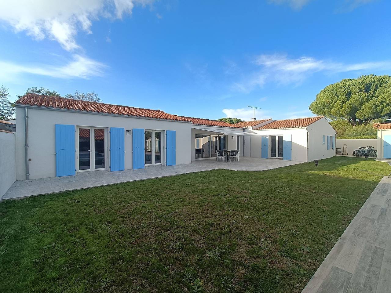 Bed & Breakfast „Suite Les Plages“ mit Gemeinschaftspool, Garten und Wlan in La Brée-les-Bains, Côte de Beauté
