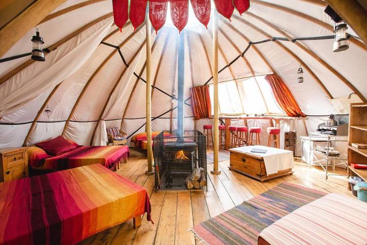 Glamping for 4 people, with Garden in Carmarthenshire