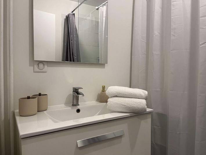 Gîte pour 12 personnes, avec terrasse à Compiègne - 2