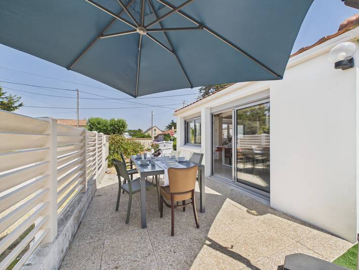 Mer à seulement  30 m, maison pour 6 & jardin in La Plaine-sur-Mer, Côte de Jade