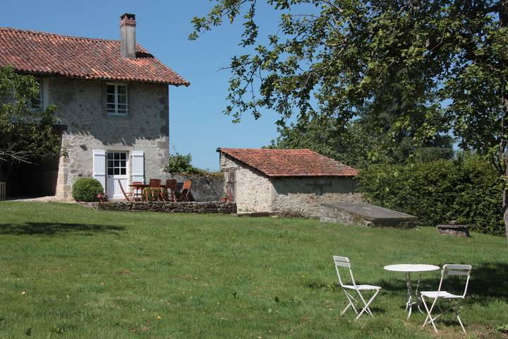 Gîte pour 6 personnes, avec piscine