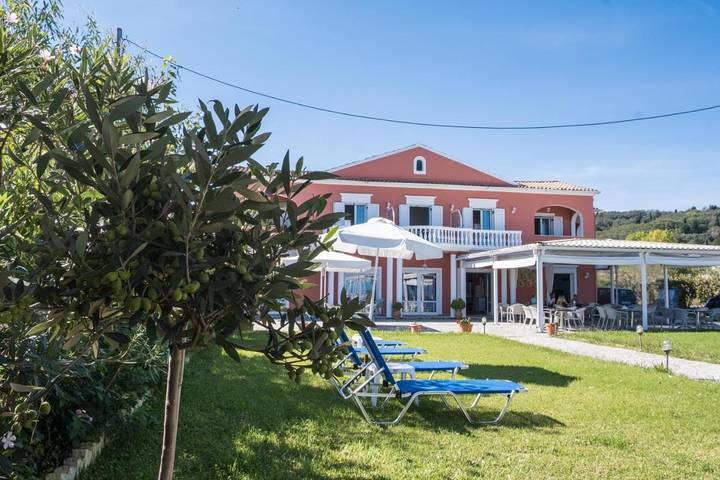 Chambre d’hôte pour 2 personnes, avec Balcon et Terrasse ainsi que Jardin et Vue à Corfou - 3