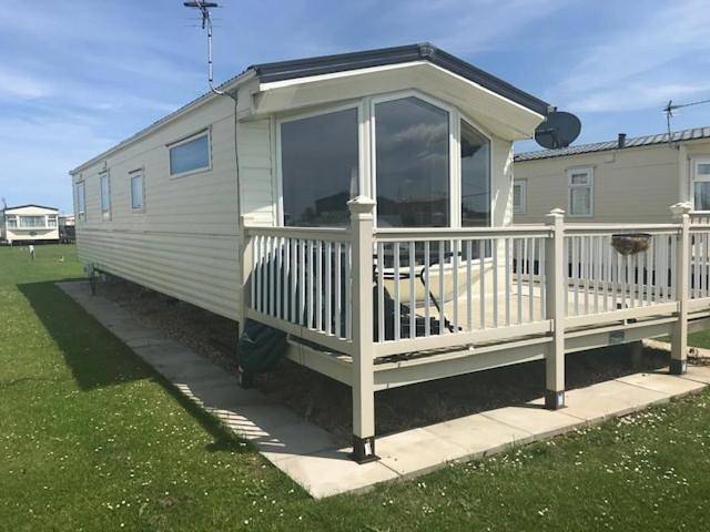 Camping for 8 people, with garden and view in Ingoldmells