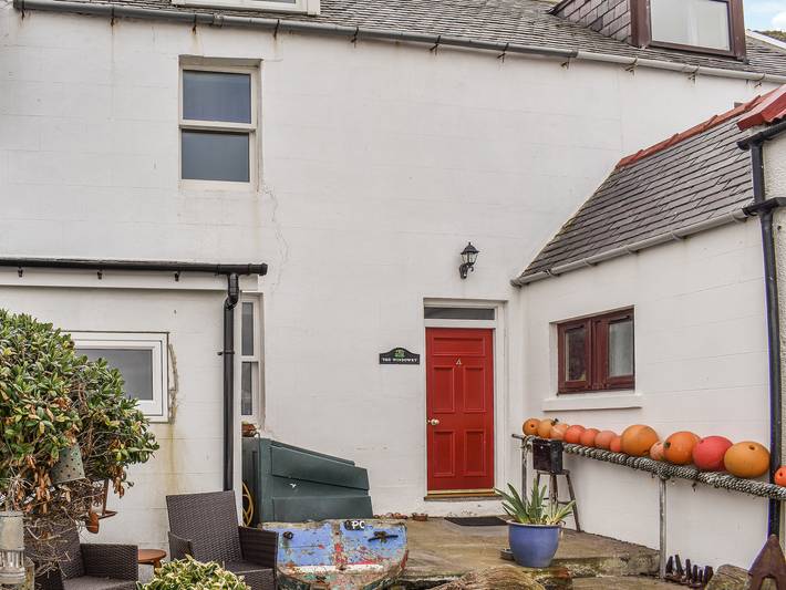 Log cabin for 2 people, with garden, with pets in Aberdeenshire
