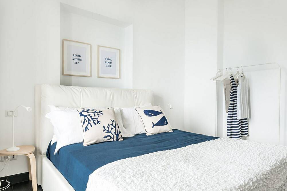 Apartamento entero, Salty Sky Flat is the perfect environment to wake up in the morning in a good mood thanks to its beautiful sea view that you can enjoy from the windows and from the private balcony, the novelty of the furnishings combined with the private parking will ma in Corniglia, Riviera di Levante