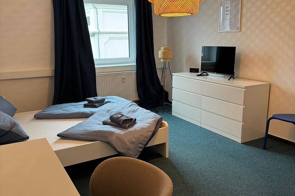 Ganze Wohnung, Große Monteurs-/Handwerker-Wohnung mit 4 großen Doppelzimmern. in Bamberg, Fränkisches Weinland